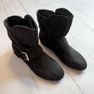 True Craft - Women’s Black Micro-Fiber Booties - Size 6